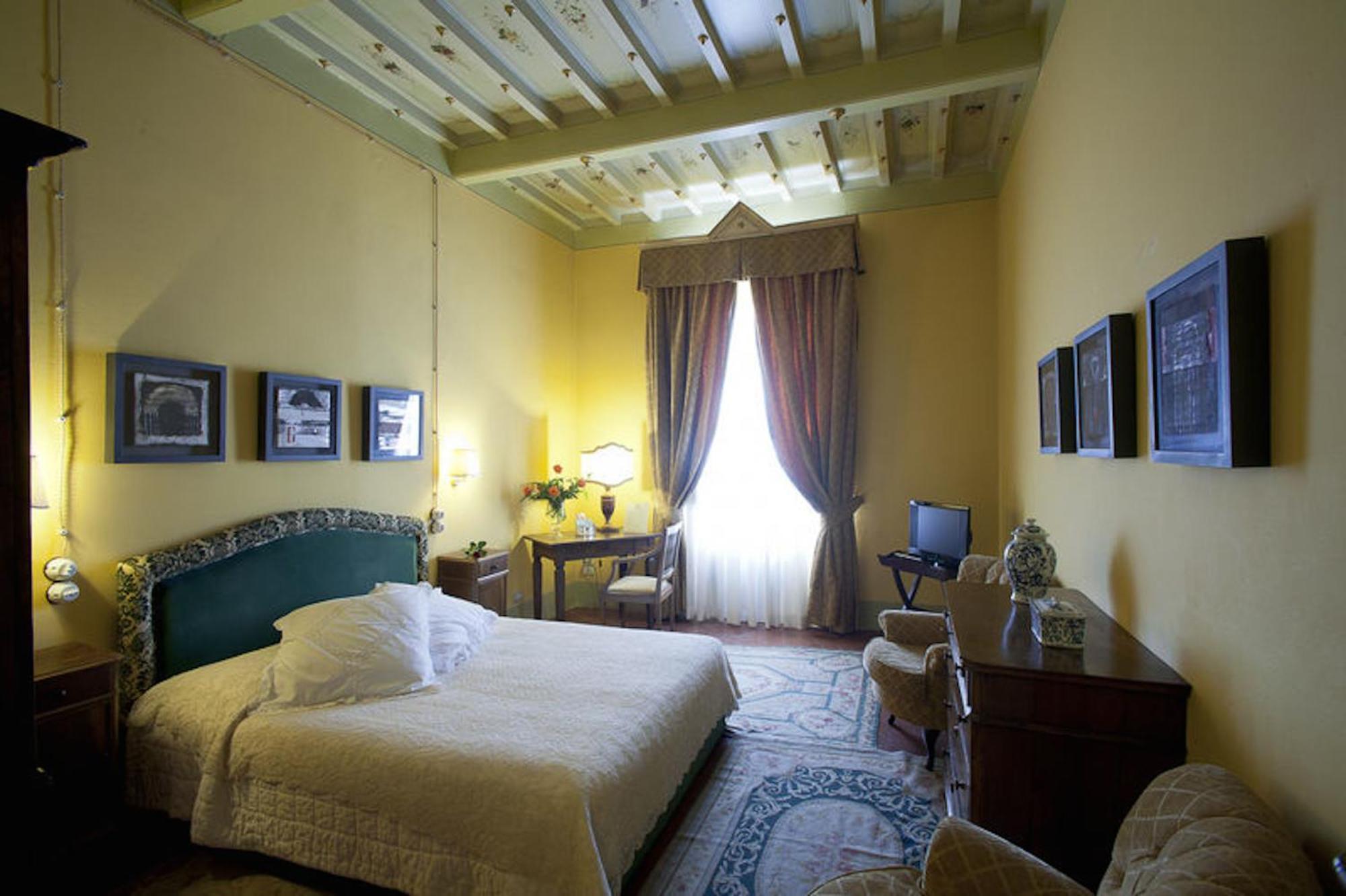 Residenza Palazzo Visdomini Bed & Breakfast Pietrasanta Room photo