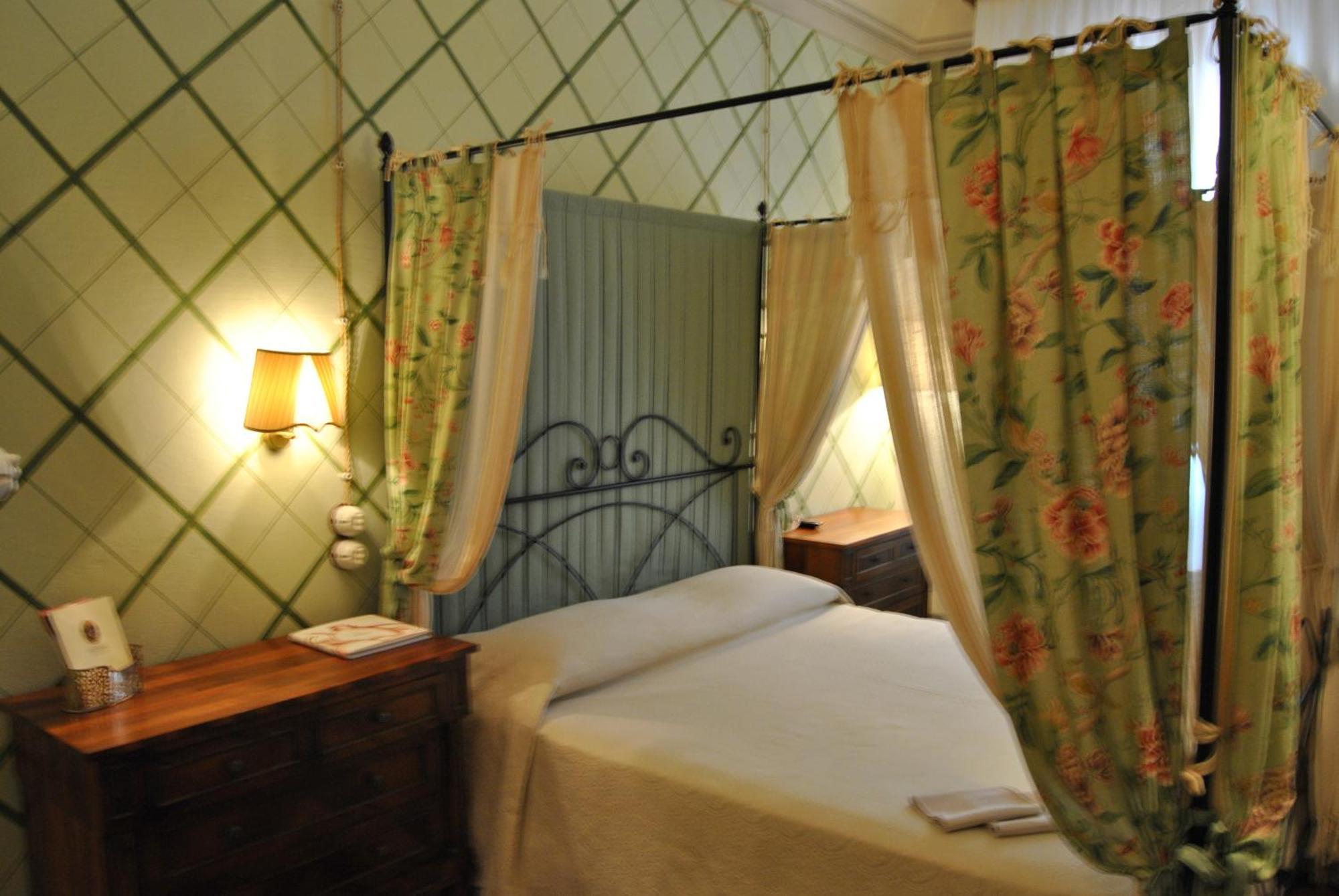 Residenza Palazzo Visdomini Bed & Breakfast Pietrasanta Room photo