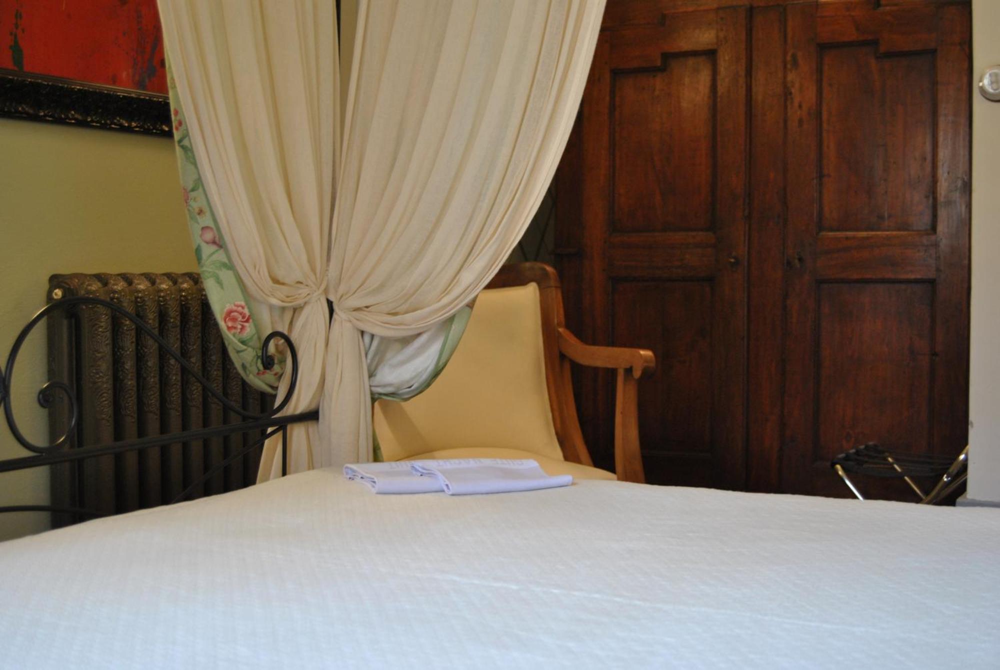 Residenza Palazzo Visdomini Bed & Breakfast Pietrasanta Room photo
