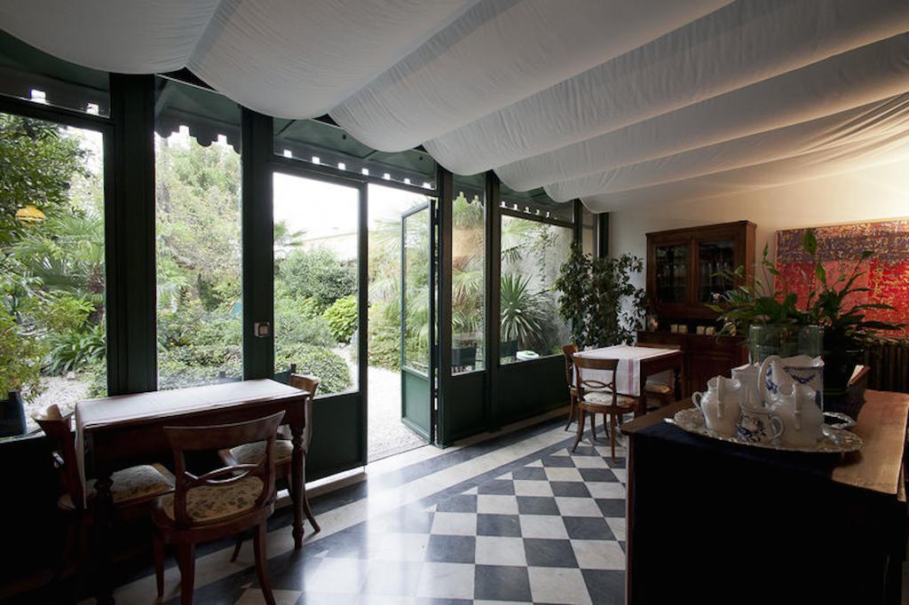 Residenza Palazzo Visdomini Bed & Breakfast Pietrasanta Exterior photo
